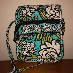 Iconic RFID Mini Hipster Vera Bradley Crossbody!!